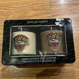 Don Ed Hardy Embroidered PVC  Leather Wrapped Tiger Glasses  (2)  new Gift set